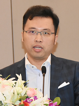 王 源